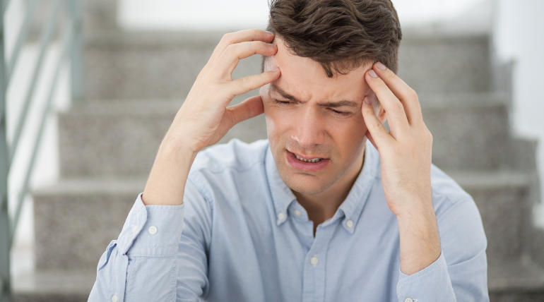 Headaches Aren’t Always “Just Stress”: When to See a Neurologist