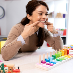 How Speech Therapy Helps Adults Communicate with Confidence | استعادة صوتك من جديد: كيف يساعد علاج النطق البالغين على التواصل بثقة