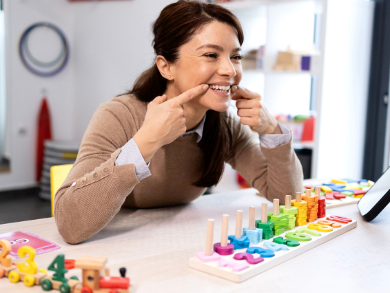 How Rehabilitation Helps Patients Regain Independence | كيف يساعد علاج النطق البالغين على التواصل بثقة